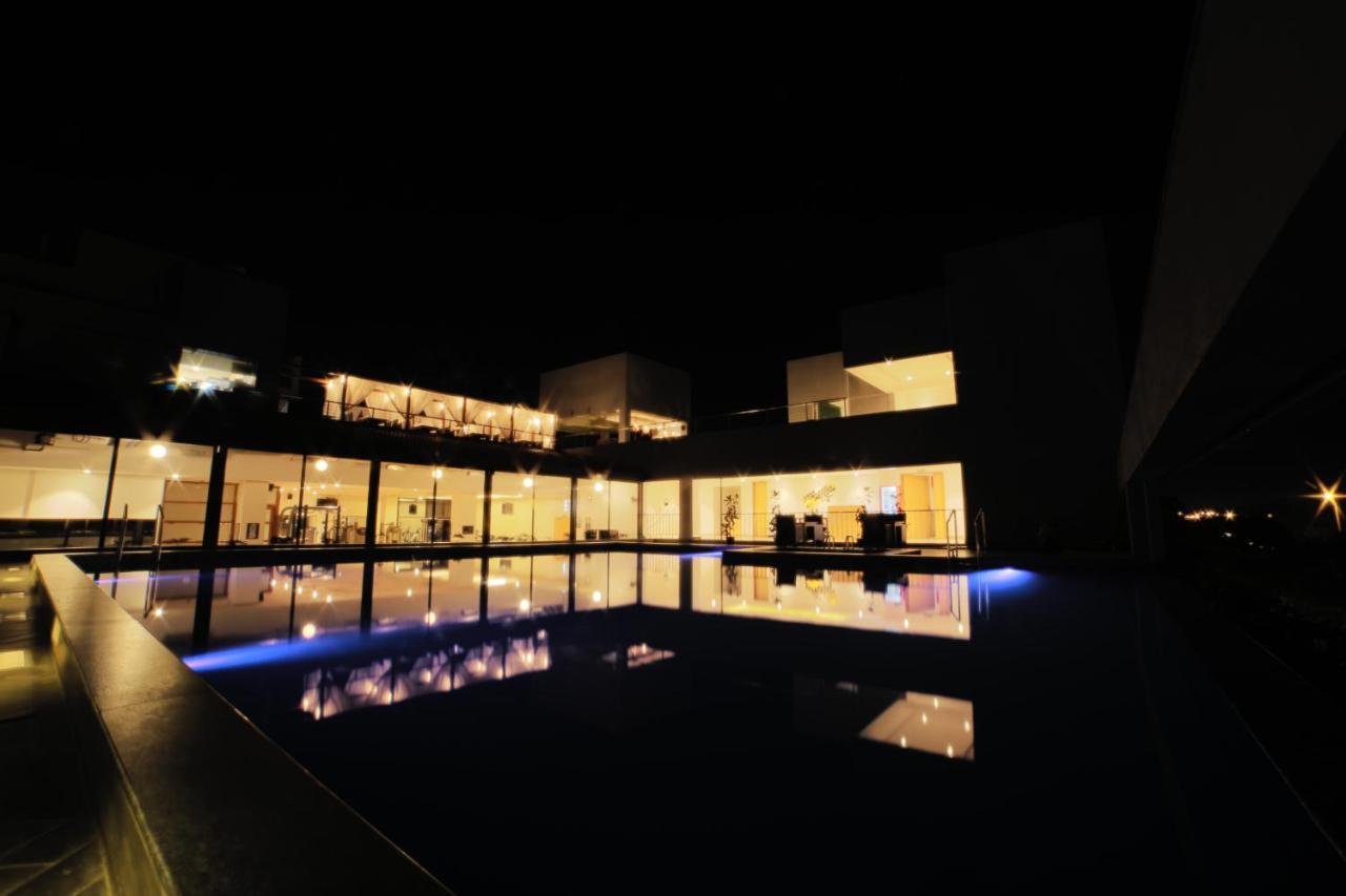 The Vern At Blvd Nashik Bagian luar foto